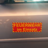 Schild Feuerwehr im Einsatz Fahrzeugttür